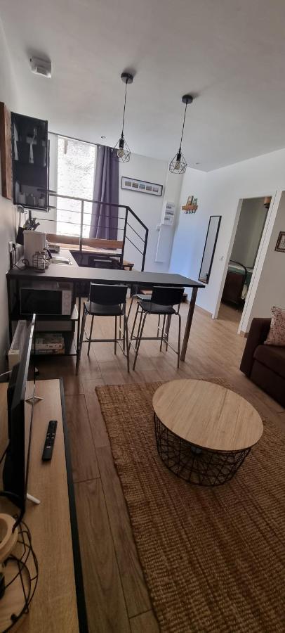 Appartement Chaleureux En Ardeche La Roche-de-Glun Ngoại thất bức ảnh